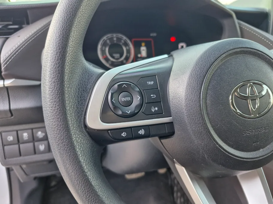 تويوتا يارس Y Plus 2024