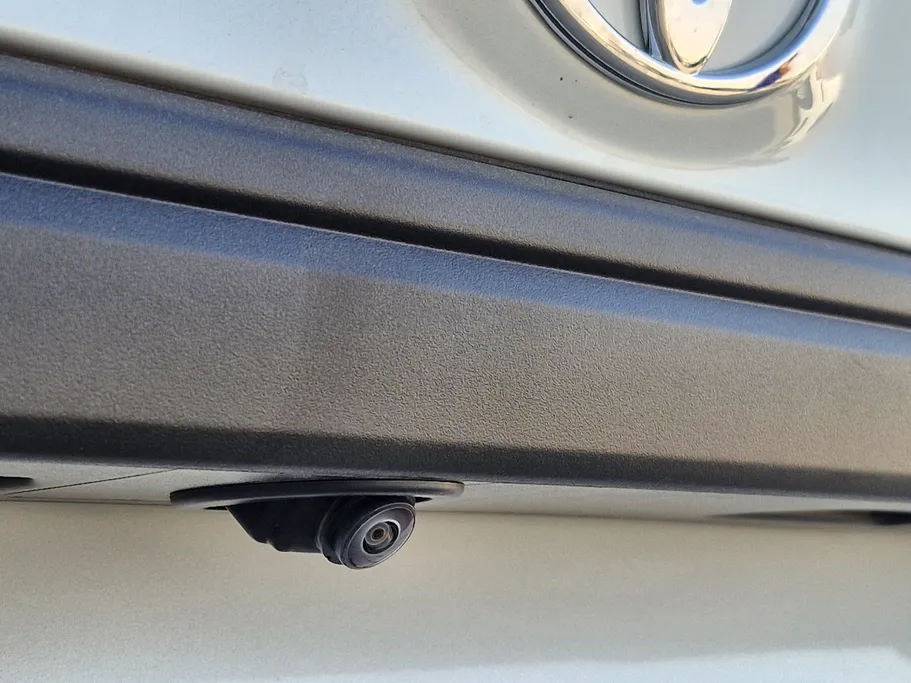 تويوتا يارس Y Plus 2024