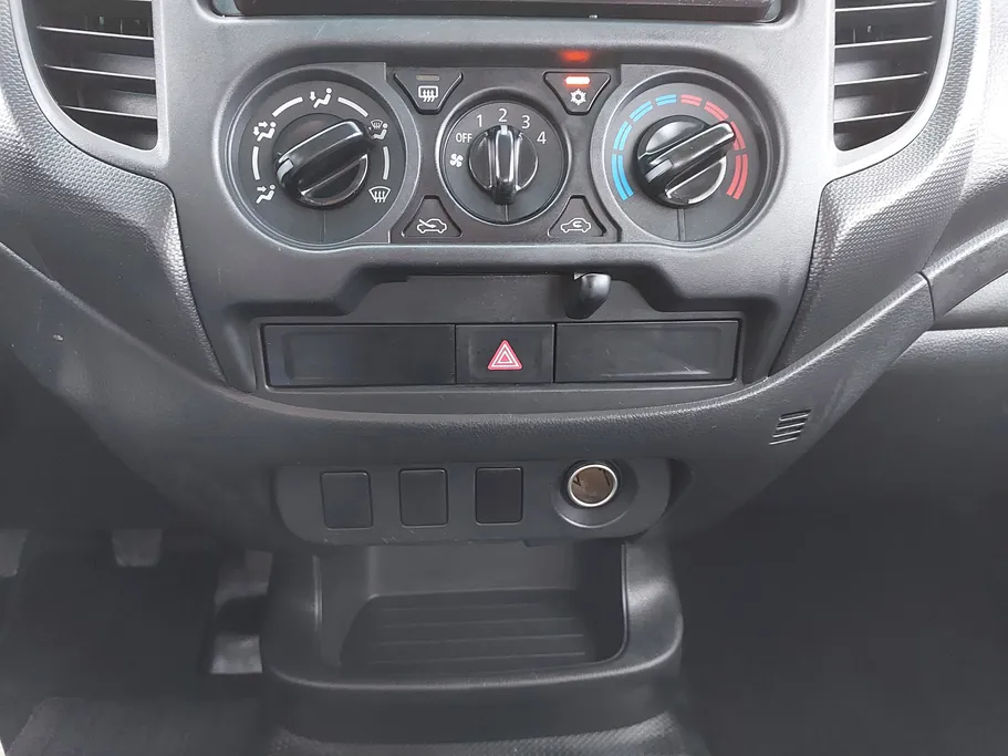 2022 Mitsubishi L200 DC 4x2 Diesel 