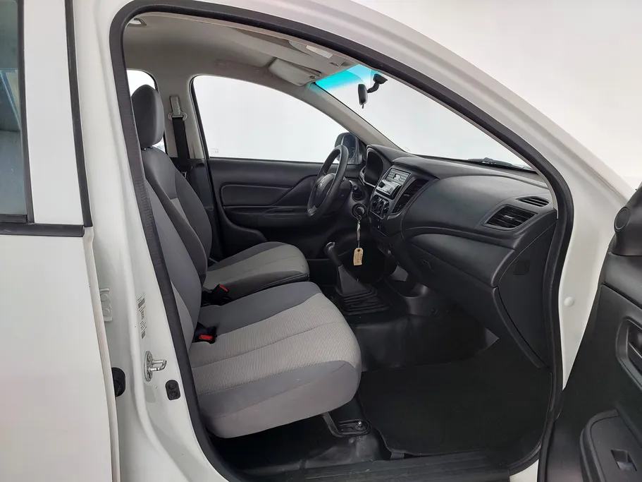 2022 Mitsubishi L200 DC 4x2 Diesel 
