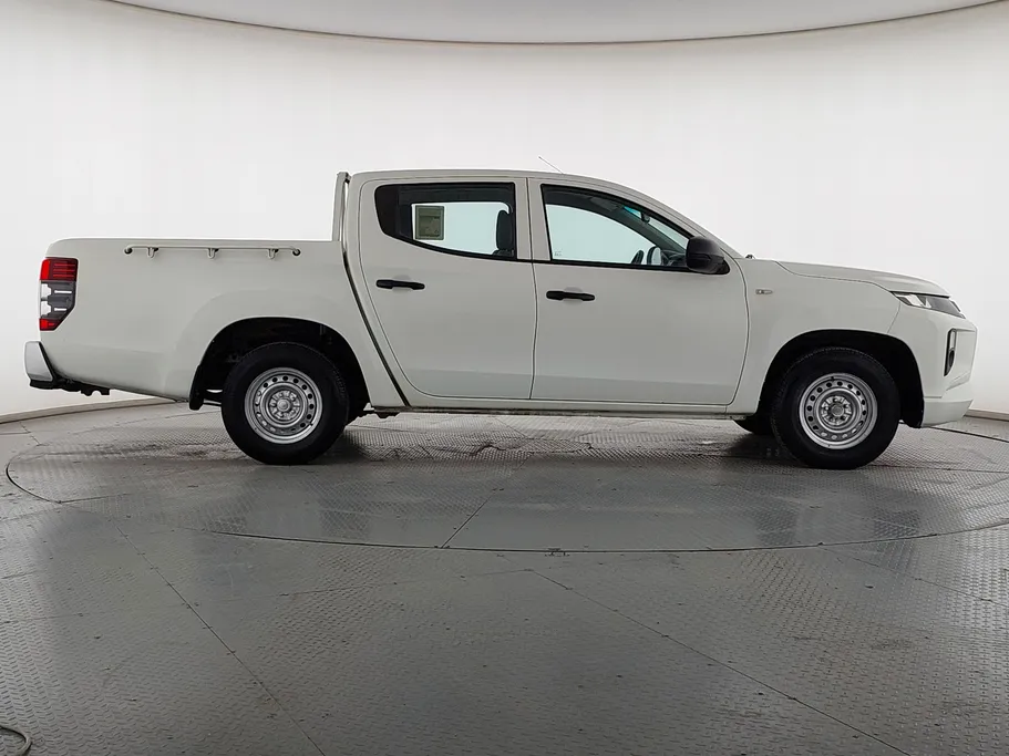 2022 Mitsubishi L200 DC 4x2 Diesel 