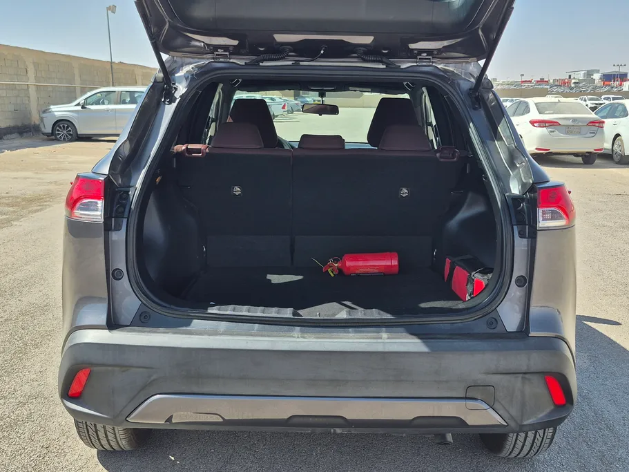2021 Toyota Corolla Cross LE HEV 
