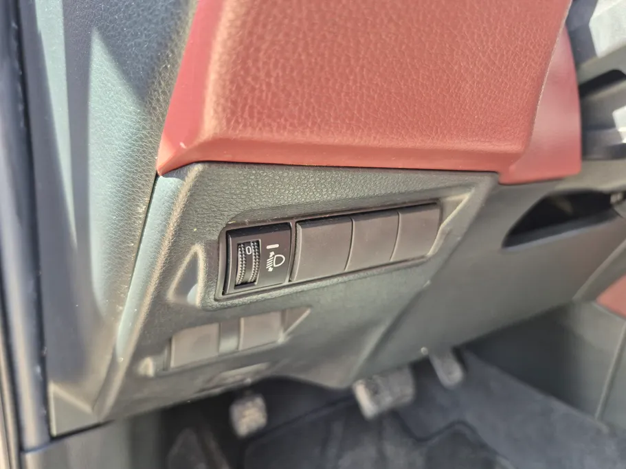 2021 Toyota Corolla Cross LE HEV 