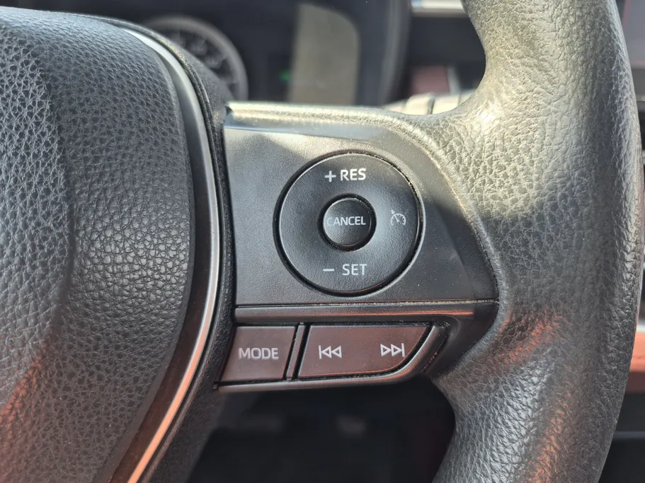 2021 Toyota Corolla Cross LE HEV 