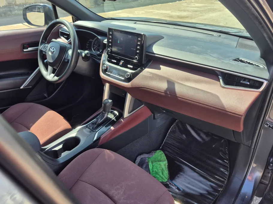 2021 Toyota Corolla Cross LE HEV 