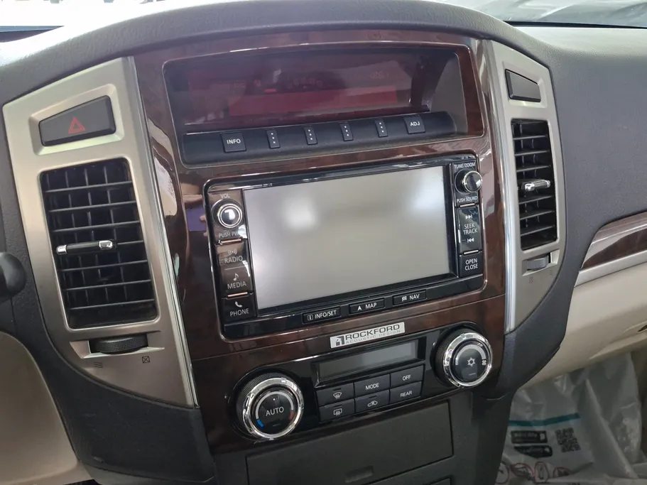 ميتسوبيشي باجيرو GLS 5Doors 2022 