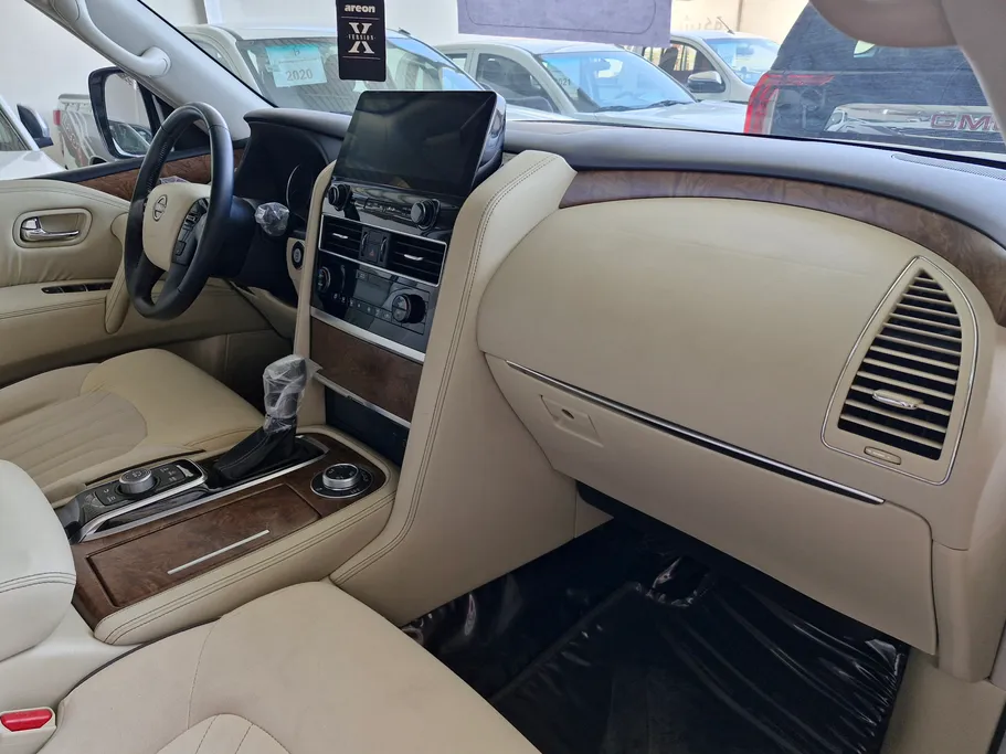 2023 Nissan Patrol Platinum 