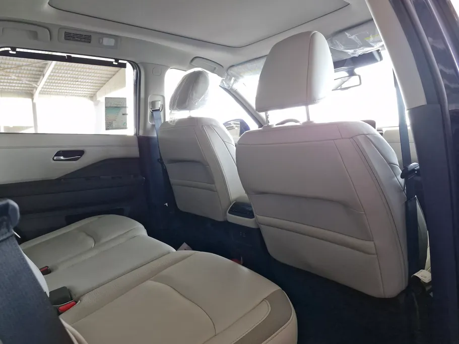 نيسان باثفندر SV 2023 