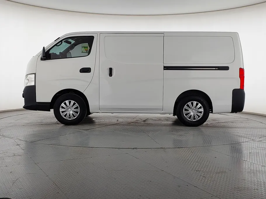 2021 Nissan Urvan NV350 