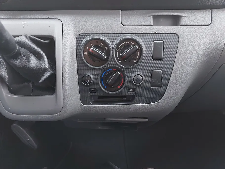 2021 Nissan Urvan NV350 