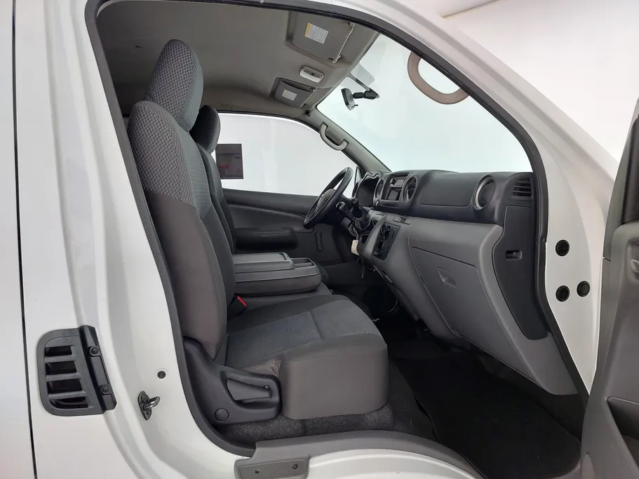2021 Nissan Urvan NV350 