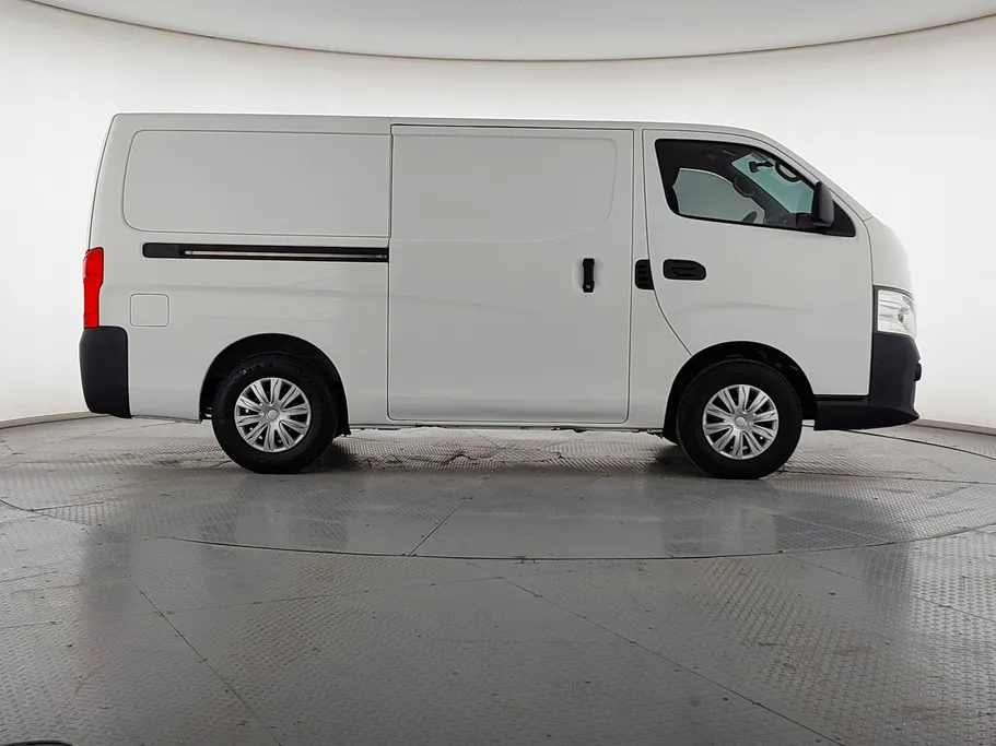 2021 Nissan Urvan NV350 