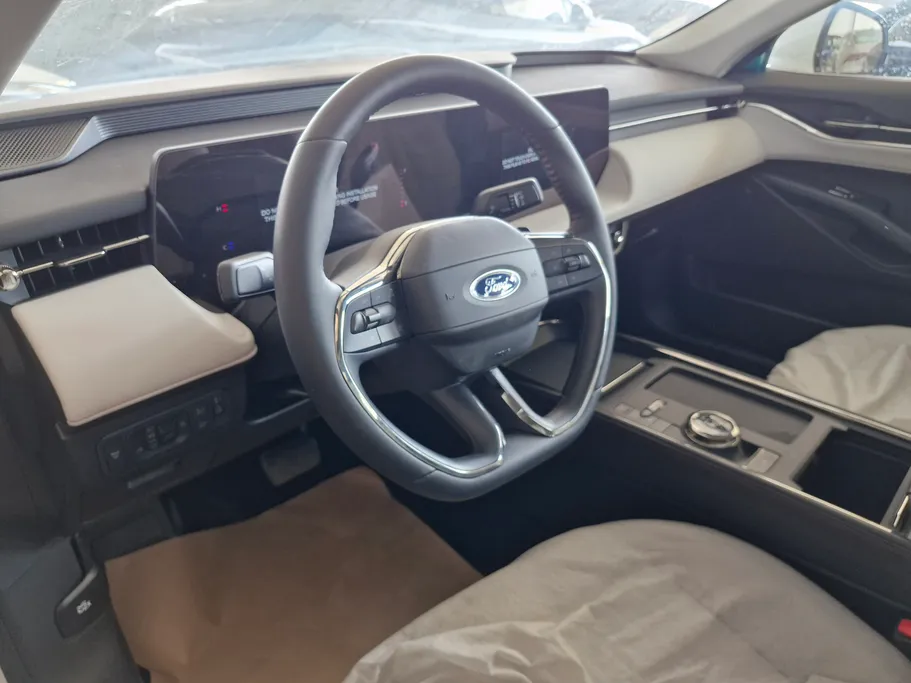 2025 Ford Taurus Trend 