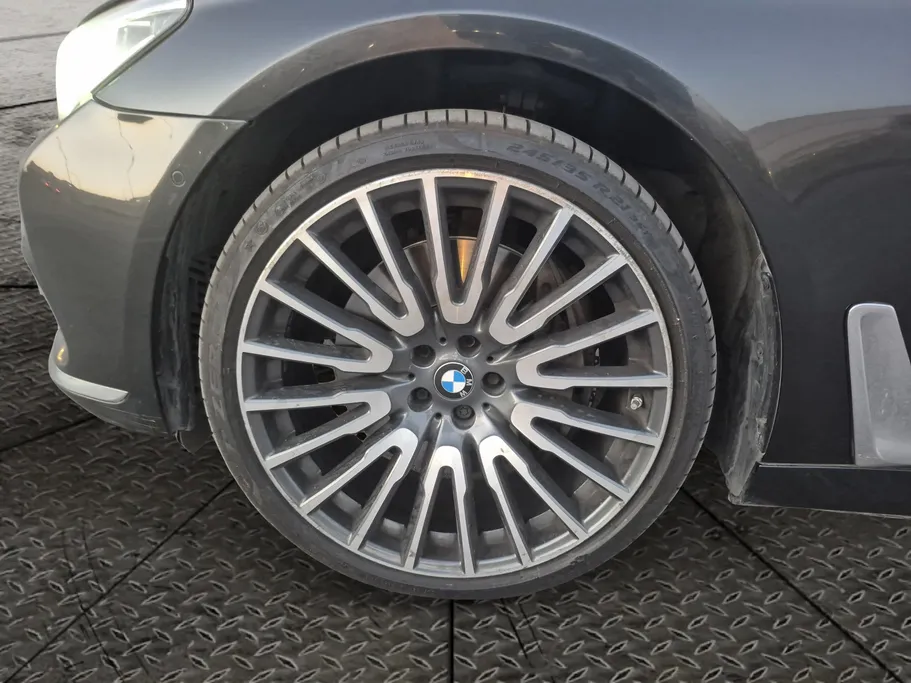 2018 BMW 7 Series 750Li 