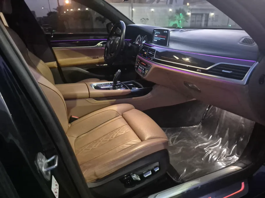 2018 BMW 7 Series 750Li 