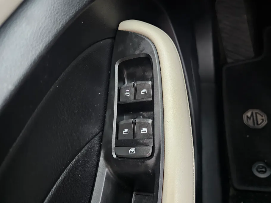 2023 MG 5 STD 