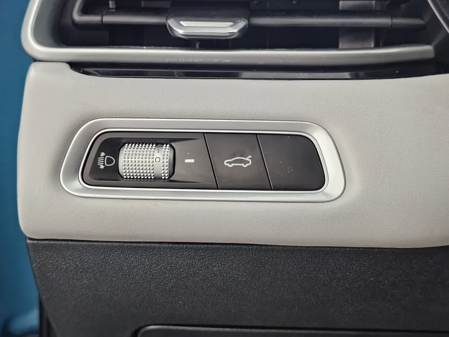 2023 Geely Emgrand GF 