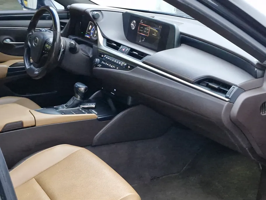 لكزس ES 250 AA Elegant 2020 
