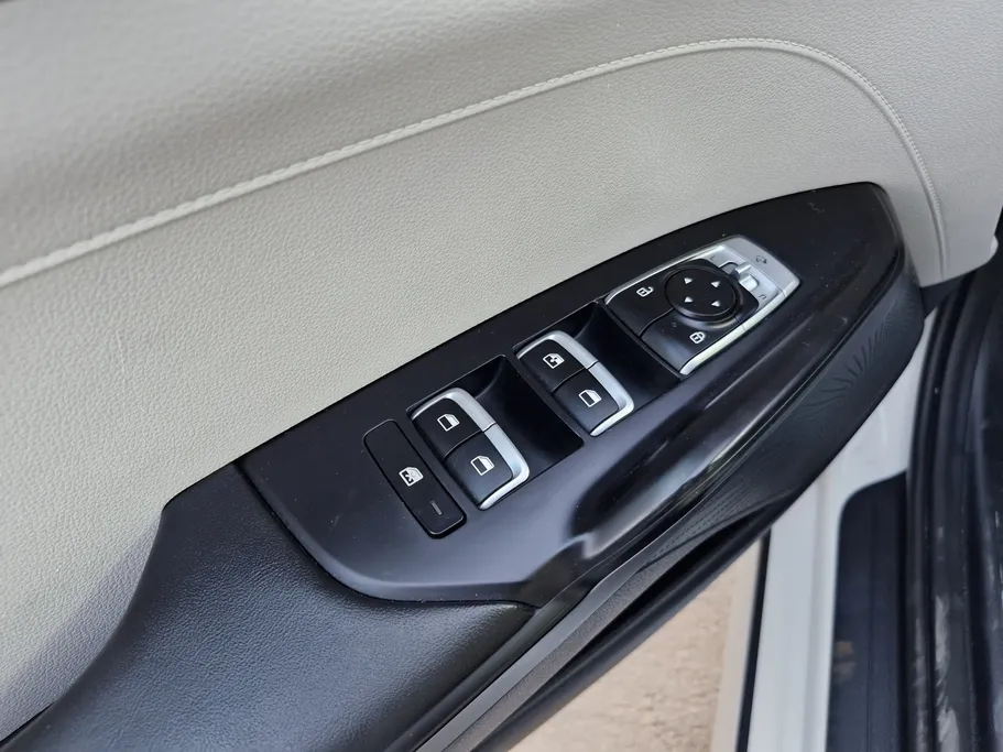 2023 Kia K5 LX 