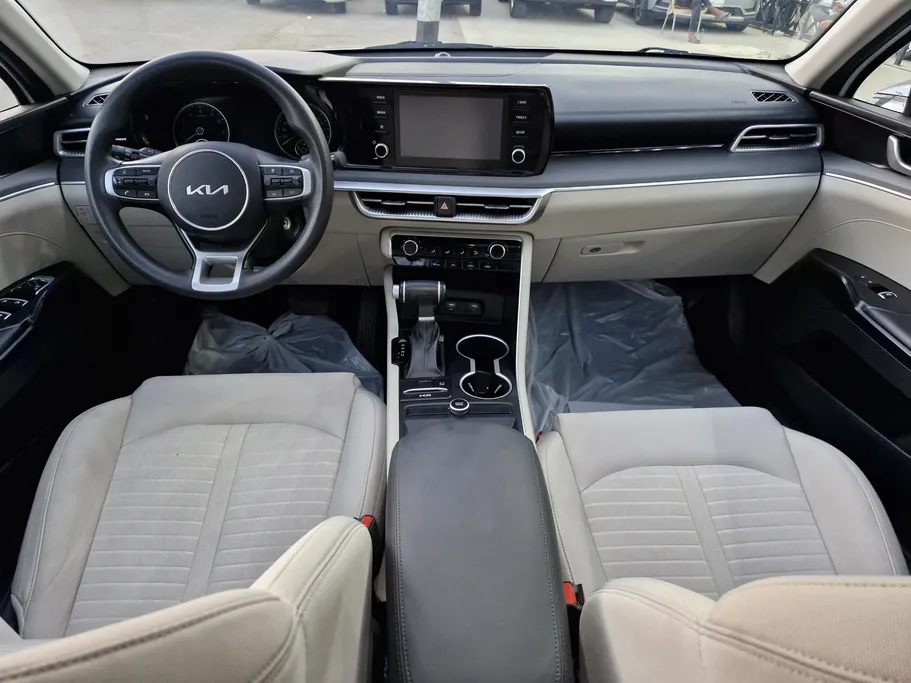 2023 Kia K5 LX 