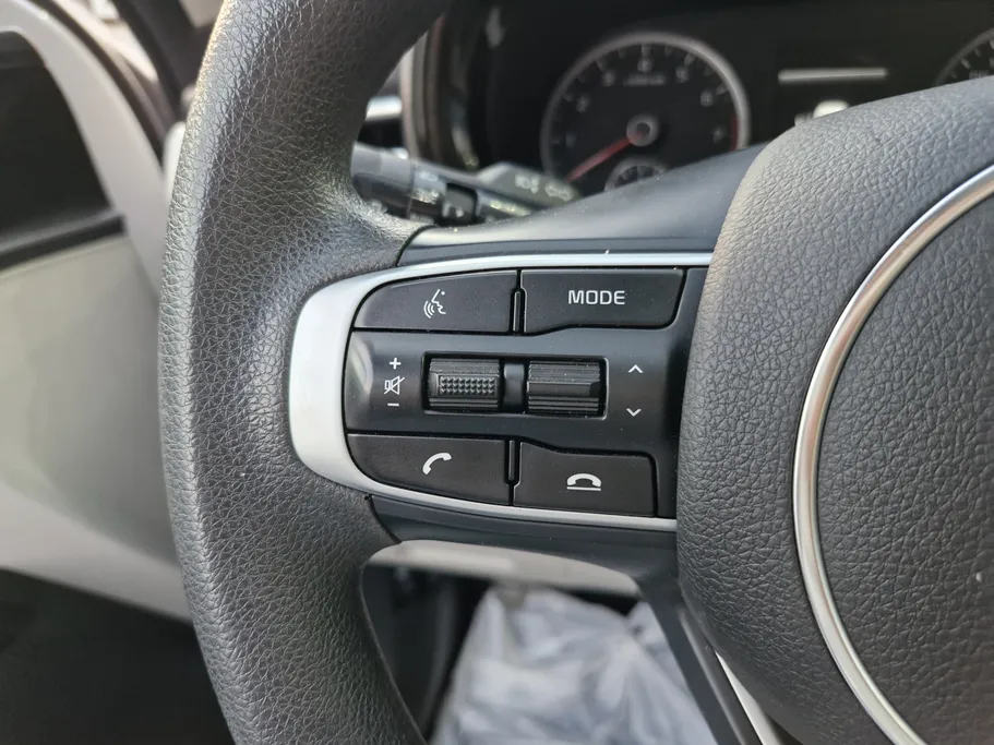 2023 Kia K5 LX 