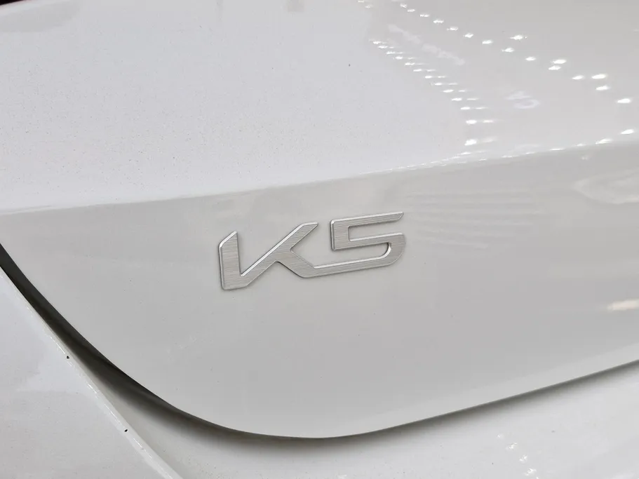 2023 Kia K5 LX 