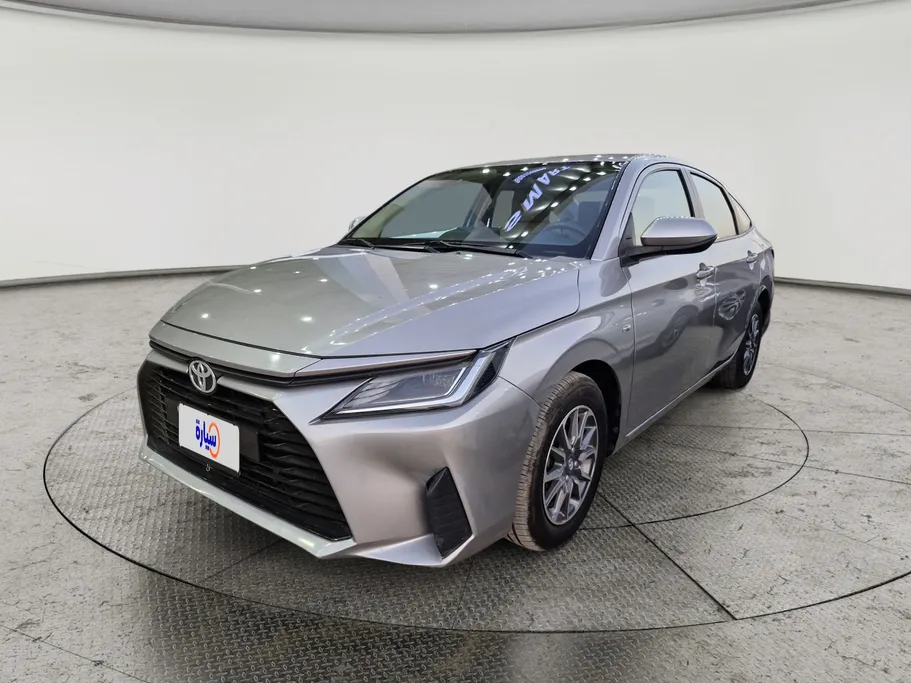 2023 Toyota Yaris  Y 