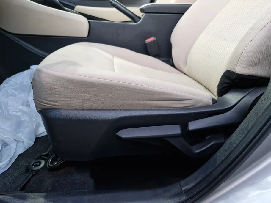2023 Toyota Yaris  Y 