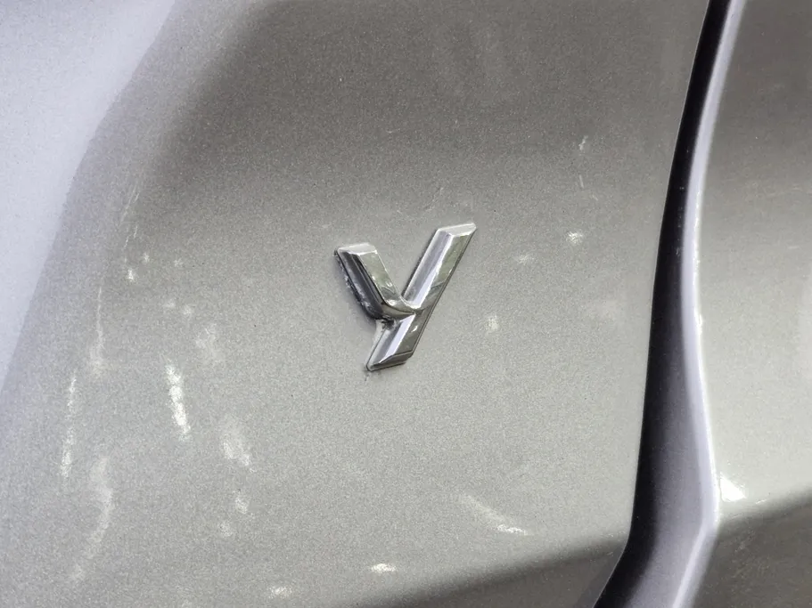 2023 Toyota Yaris  Y 