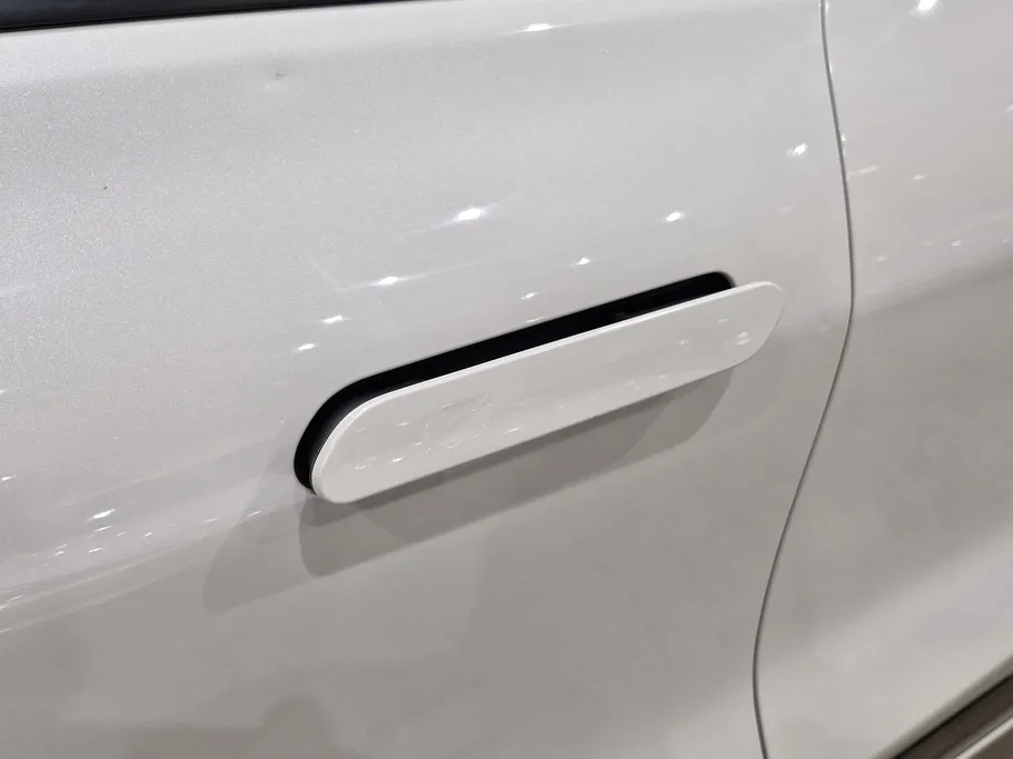 2022 Ford Taurus Titanium 