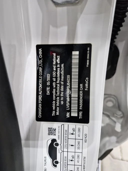 2022 Ford Taurus Titanium 