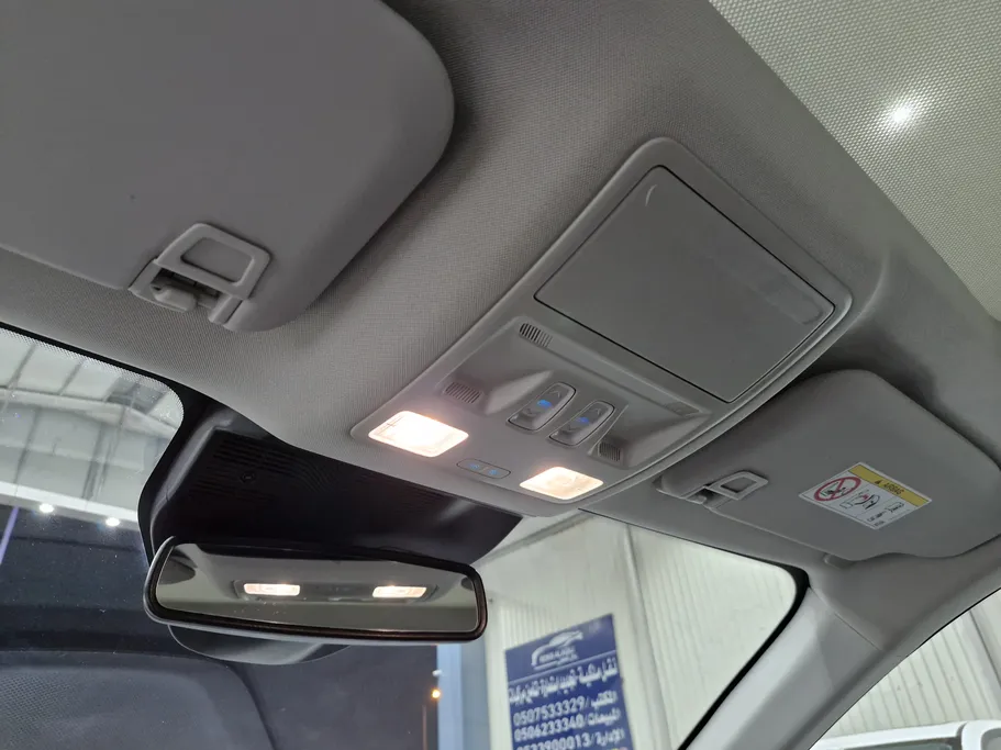 2022 Ford Taurus Titanium 