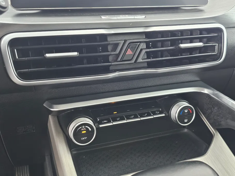 2023 Geely Coolray Basic GS 