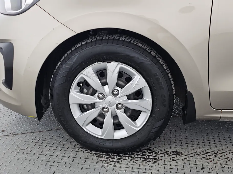 2022 Kia Pegas GL 