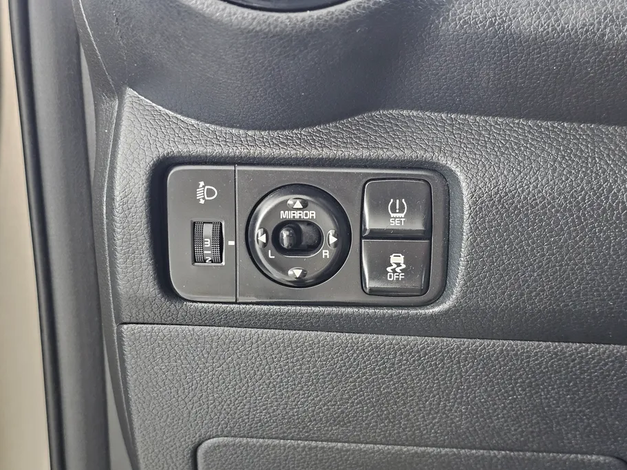 2022 Kia Pegas GL 