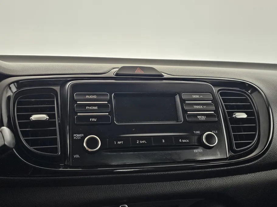 2022 Kia Pegas GL 