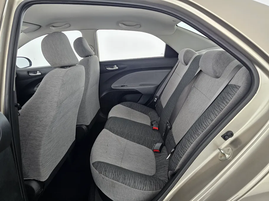 2022 Kia Pegas GL 