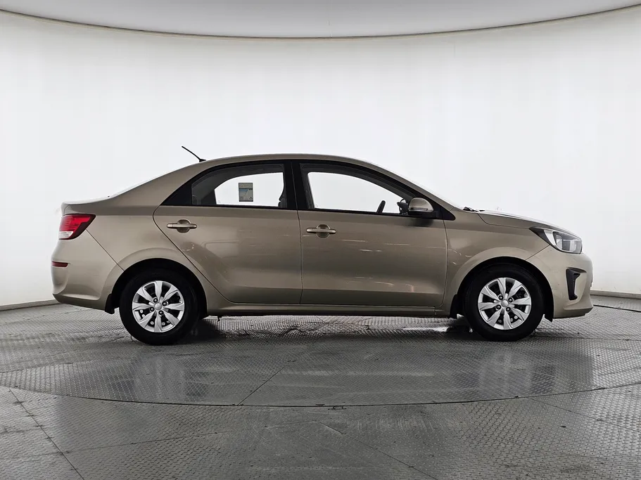 2022 Kia Pegas GL 