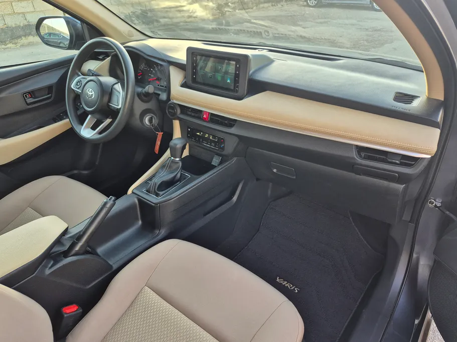2024 Toyota Yaris  Y 