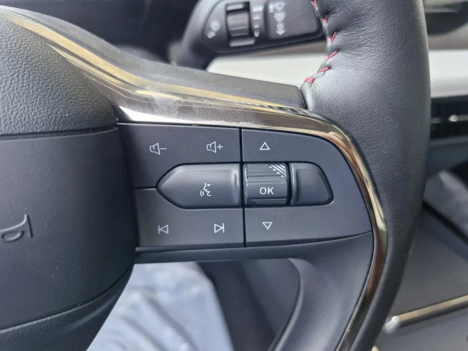 2023 Ford Taurus Trend 
