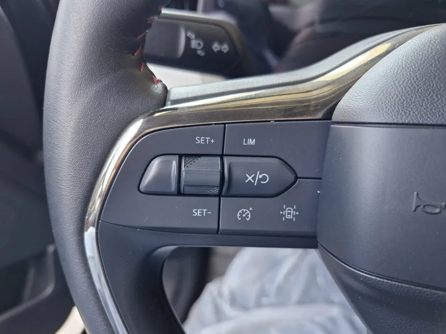 2023 Ford Taurus Trend 