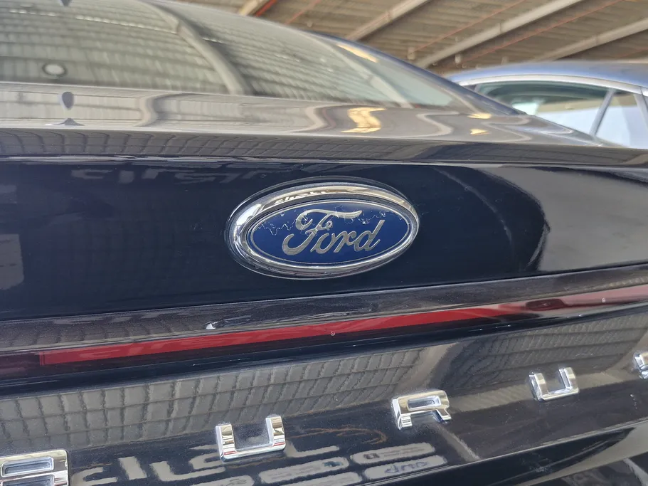 2023 Ford Taurus Trend 