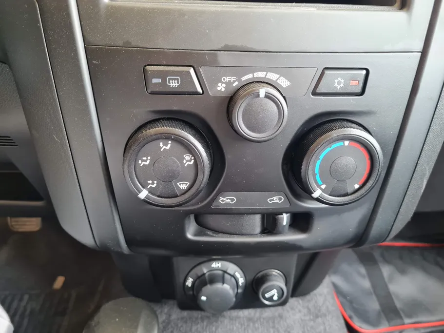 2025 Isuzu D-max Double Cab 