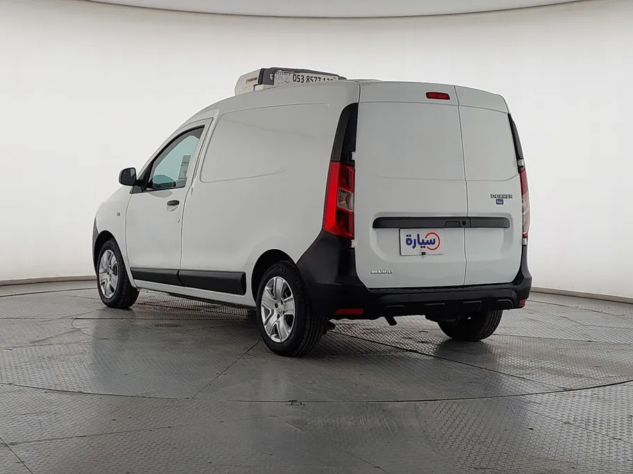 2021 Renault Docker Van بضاعة 