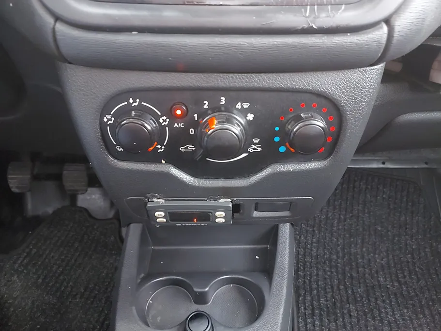 2021 Renault Docker Van بضاعة 