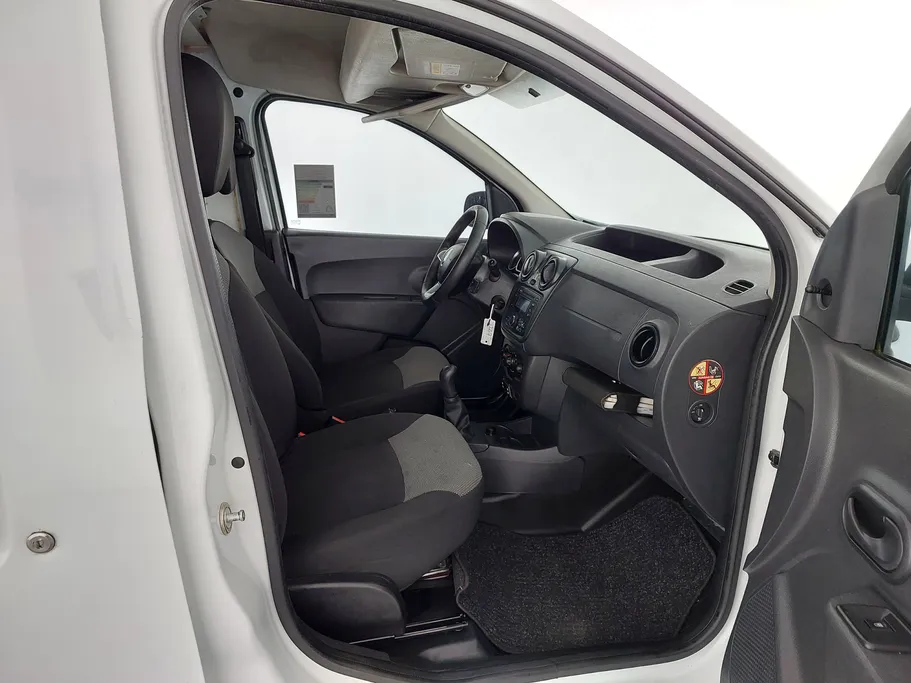 2021 Renault Docker Van بضاعة 