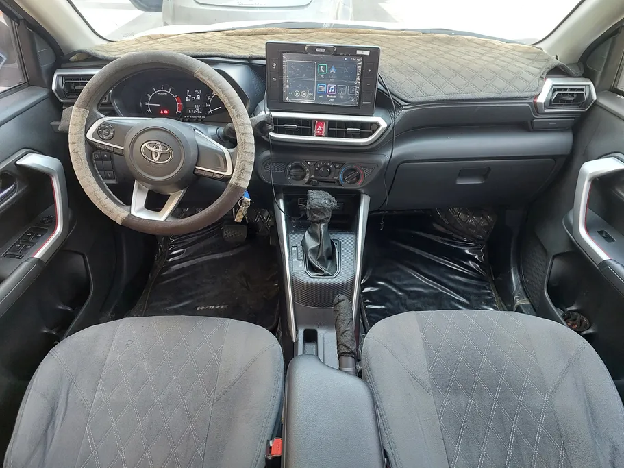 2024 Toyota Raize XLE 