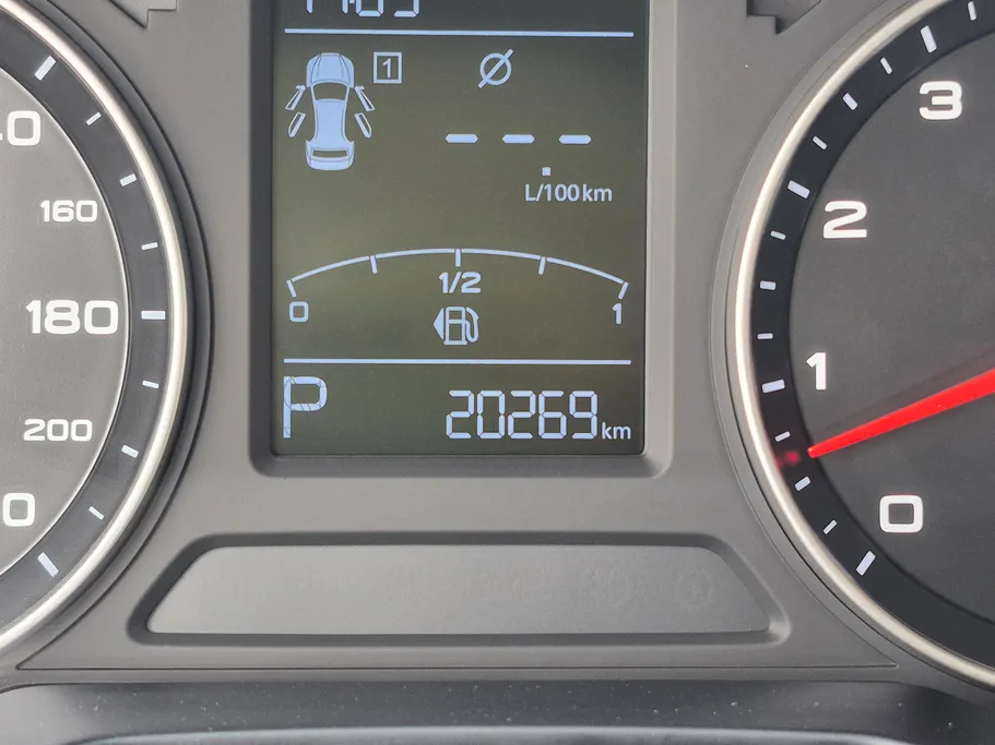 ام جي 5 STD 2024 