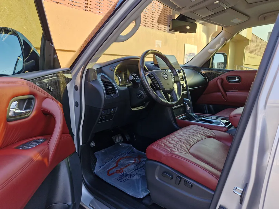 2023 Nissan Patrol Platinum 
