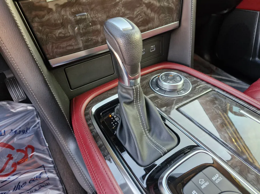 2023 Nissan Patrol Platinum 